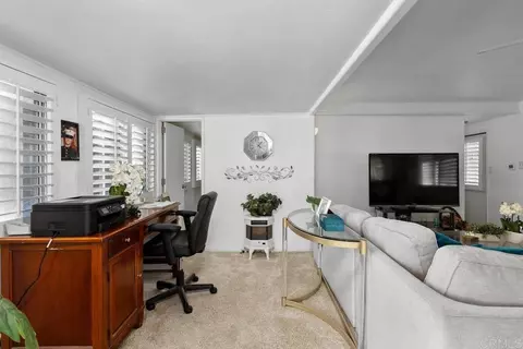 205 Kristy Ln, Oceanside, CA 92054 photo 9