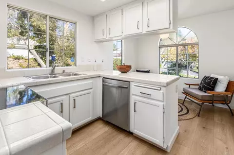 Kitchen - 2035 Mountain Vista Way, Oceanside, CA 92054 photo 3 of 3