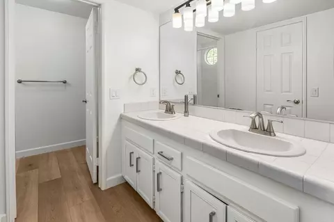 Bath - 2035 Mountain Vista Way, Oceanside, CA 92054 photo 2 of 2