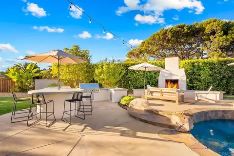 Exterior - 7051 Heron Cir, Carlsbad, CA 92011 photo 3 of 7