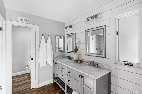 Bath - 1815 Bailey Dr, Oceanside, CA 92054 photo 2 of 3