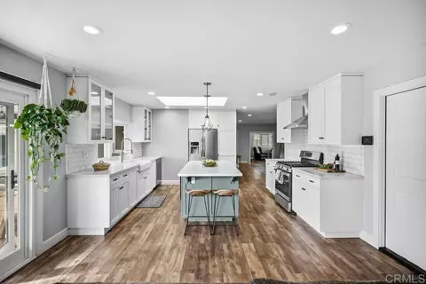 Kitchen - 1815 Bailey Dr, Oceanside, CA 92054 photo 4 of 6