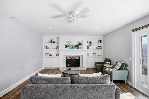 Living - 1815 Bailey Dr, Oceanside, CA 92054 photo 4 of 5