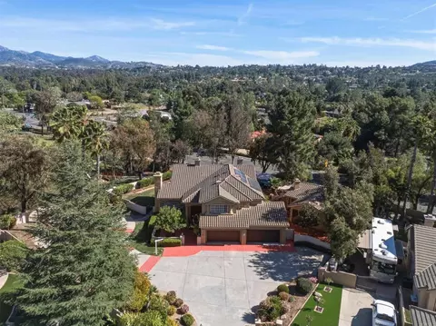 View/Area - 16883 Saint Andrews Dr, Poway, CA 92064 photo 9 of 10