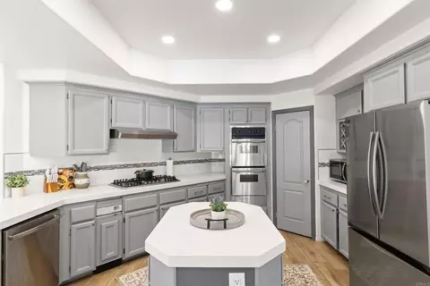 Kitchen - 16883 Saint Andrews Dr, Poway, CA 92064 photo 3 of 5