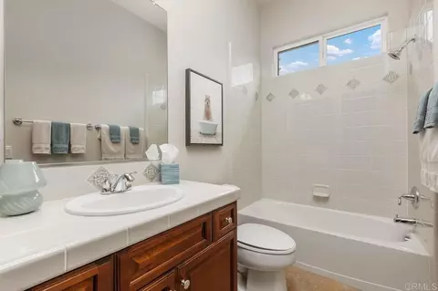 Bath - 1847 Azul Vis, San Marcos, CA 92078 photo 2 of 5