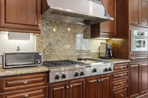 Kitchen - 1847 Azul Vis, San Marcos, CA 92078 photo 2 of 4