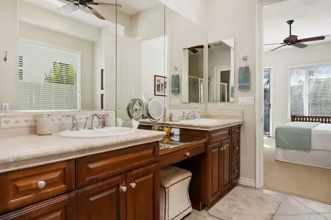 Bath - 1847 Azul Vis, San Marcos, CA 92078 photo 5 of 5