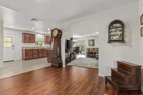 1010 E Bobier Dr #5, Vista, CA 92084 photo 10