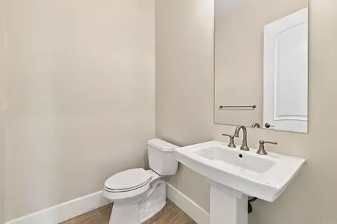 Bath - 2260 Panoramic Way, Vista, CA 92084 photo 7 of 8