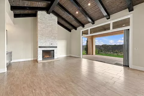 Living - 2260 Panoramic Way, Vista, CA 92084 photo 3 of 6