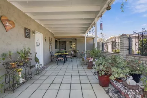 Exterior - 3720 Mount Vernon Ave, Oceanside, CA 92057 photo 4 of 6