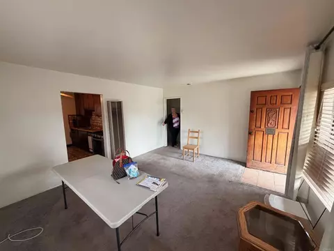 Living - 927 E Lincoln St, Carson, CA 90745 photo 1 of 3