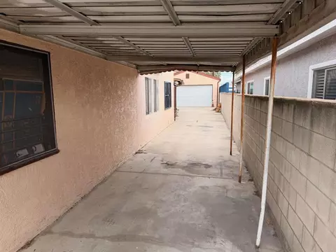 Exterior - 927 E Lincoln St, Carson, CA 90745 photo 4 of 4