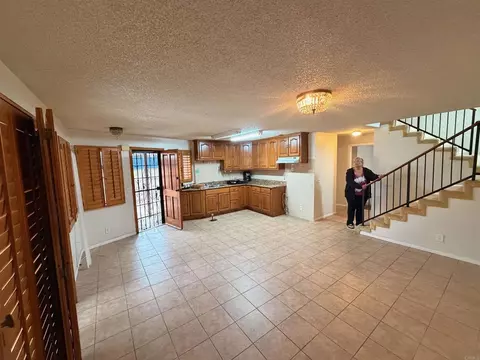 Living - 927 E Lincoln St, Carson, CA 90745 photo 3 of 3