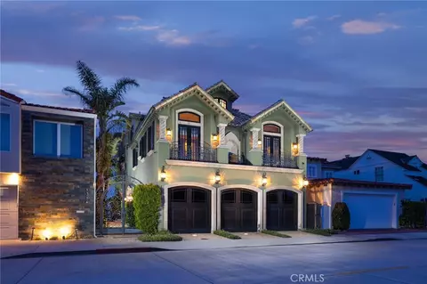 1310 W Bay Ave, Newport Beach, CA 92661