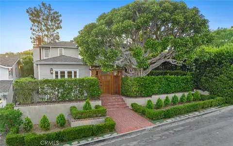 460 Holly St, Laguna Beach, CA 92651