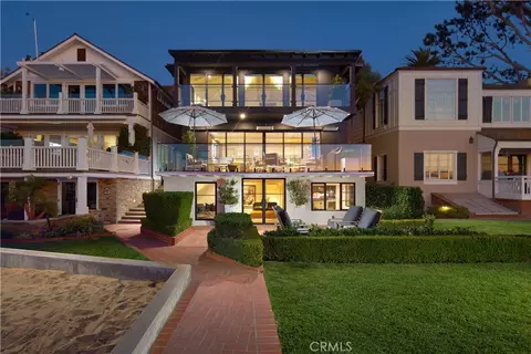 19 Bay Is, Newport Beach, CA 92661