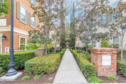 15206 Taylor Way, Tustin, CA 92782