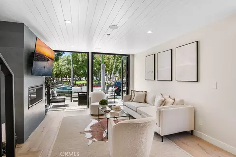 326 L St, Newport Beach, CA 92661