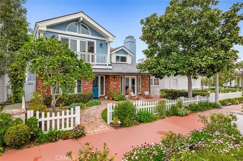 425 Belvue Ln, Newport Beach, CA 92661