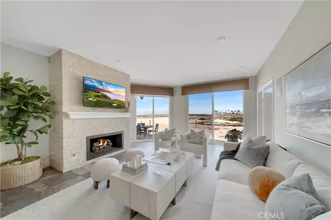 1319 E Balboa Blvd #C, Newport Beach, CA 92661