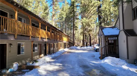 42268 Moonridge Rd, Big Bear Lake, CA 92315