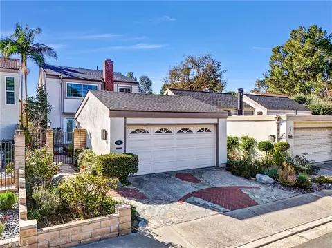 54 Willow Tree Ln, Irvine, CA 92612