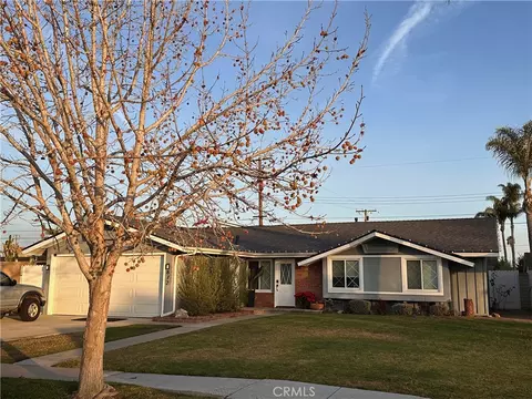 872 Senate St, Costa Mesa, CA 92627