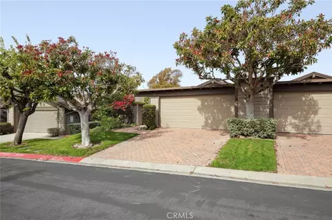 8 Arboles #4, Irvine, CA 92612