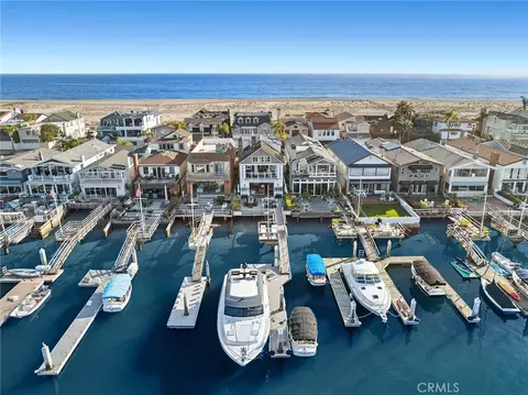 1212 E Balboa Blvd, Newport Beach, CA 92661