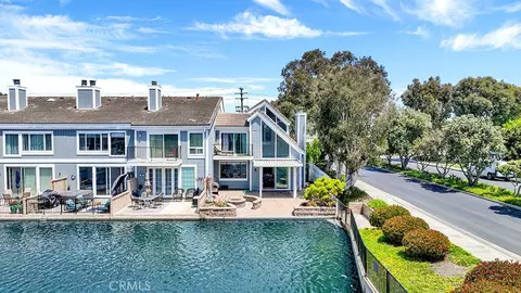 3842 Montego Dr, Huntington Beach, CA 92649