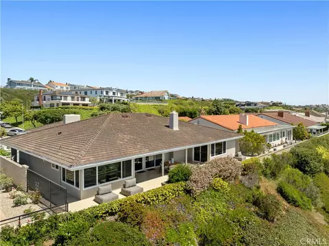 31 Carmel Bay Dr, Corona Del Mar, CA 92625