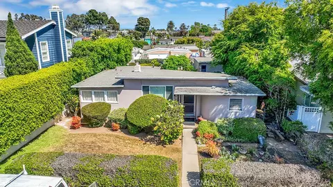 428 Holmwood Dr, Newport Beach, CA 92663
