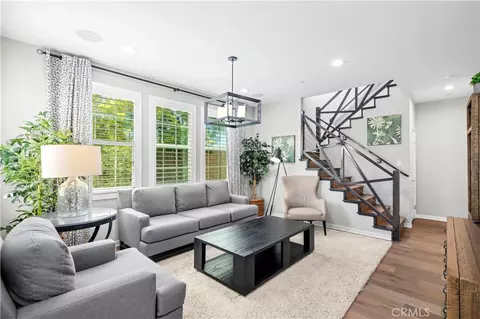 419 Aura Dr, Costa Mesa, CA 92626