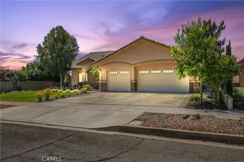 1018 W 15th St, Upland, CA 91786