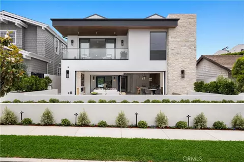 516 Larkspur Ave, Corona Del Mar, CA 92625