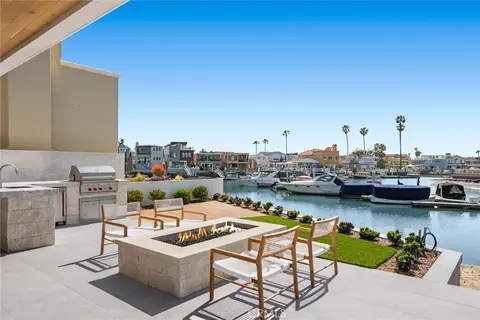 20 Balboa Cvs, Newport Beach, CA 92663