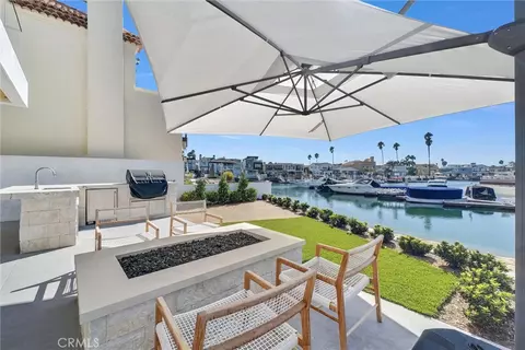 20 Balboa Cvs, Newport Beach, CA 92663