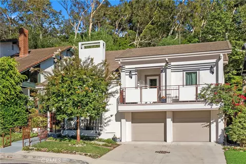 2790 Woodwardia Dr, Los Angeles, CA 90077