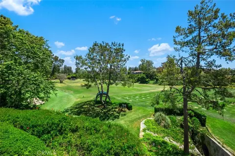 23 Lochmoor Ln, Newport Beach, CA 92660