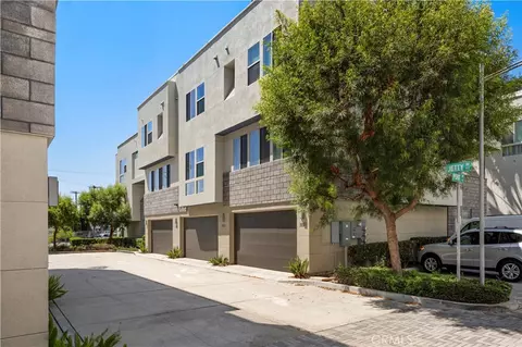 1682 Jetty Dr, Costa Mesa, CA 92627