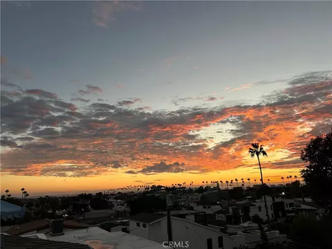 611 Jasmine Ave, Corona Del Mar, CA 92625