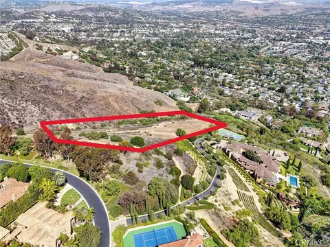 1 O Hl, Laguna Niguel, CA 92677