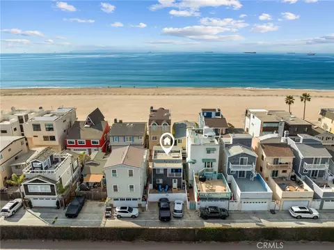 24 Surfside Ave, Surfside, CA 90743