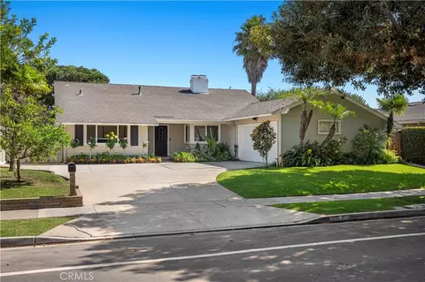 1212 Dover Dr, Newport Beach, CA 92660