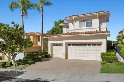 33 Monterey Pne, Newport Coast, CA 92657