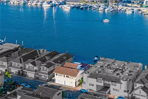 318 Via Lido Nord, Newport Beach, CA 92663