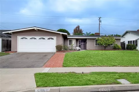2925 Jacaranda Ave, Costa Mesa, CA 92626