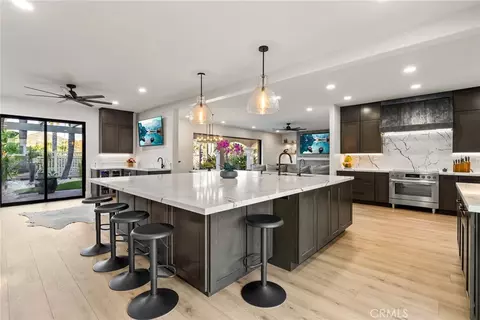 22883 Calcutta Dr, Canyon Lake, CA 92587